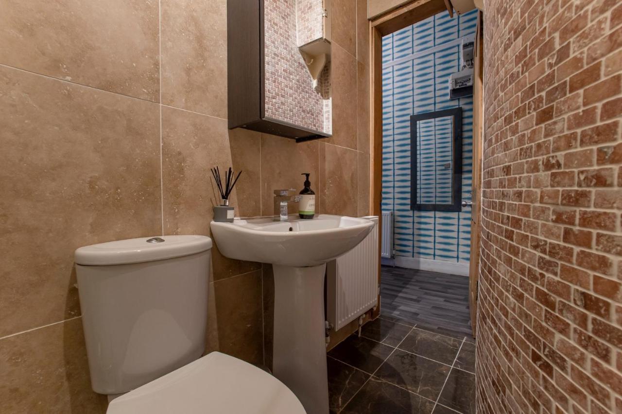 2 Bed In Great Location 15-20 Minutes Walk To Sec Apartment Glasgow Luaran gambar